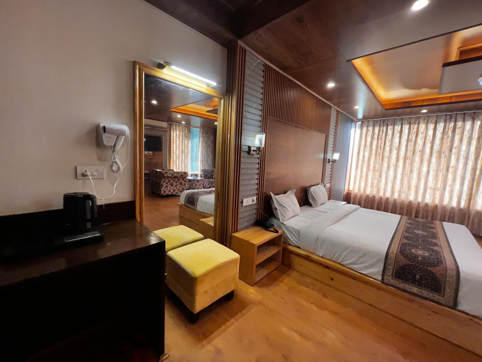 Himalayan Resort, - !! Riverside !! Big Garden With Bonfire !! Guest Preferred !! Scenic River & Mountain View !! Big Parking !! Luxury Balcony !! Playing Zone !! Of The Year