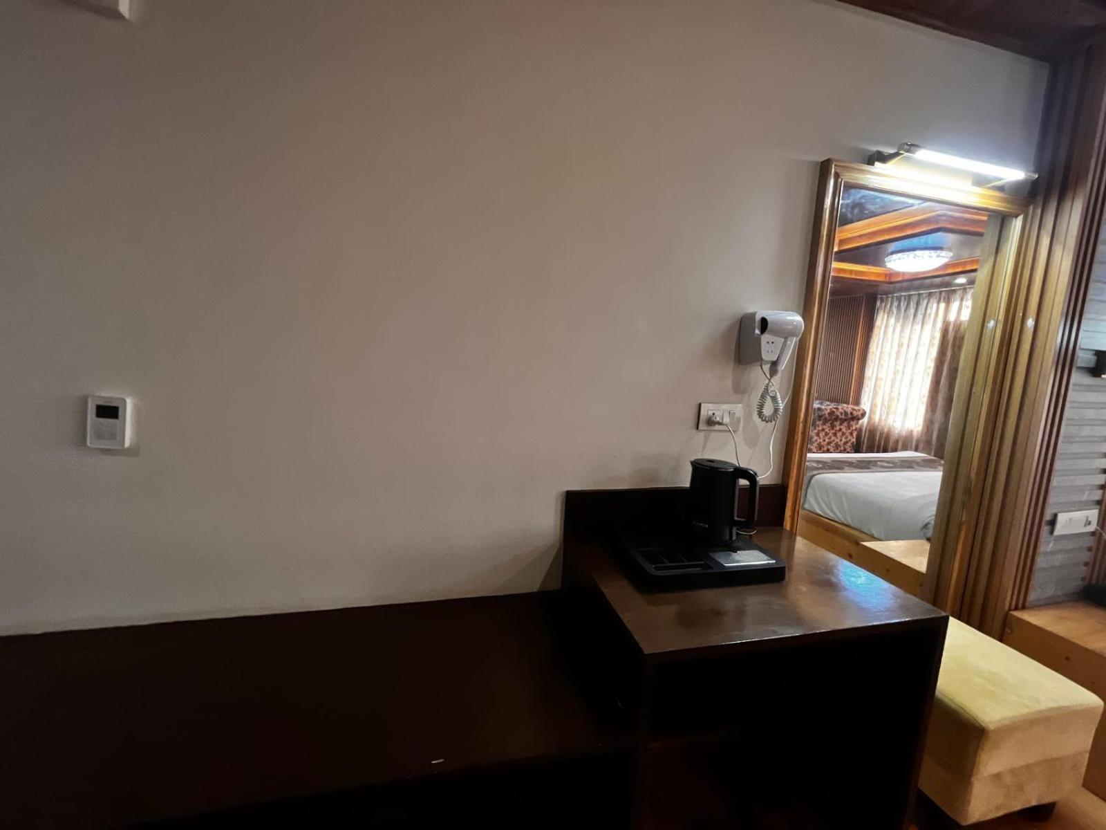 Himalayan Resort, - !! Riverside !! Big Garden With Bonfire !! Guest Preferred !! Scenic River & Mountain View !! Big Parking !! Luxury Balcony !! Playing Zone !! Of The Year