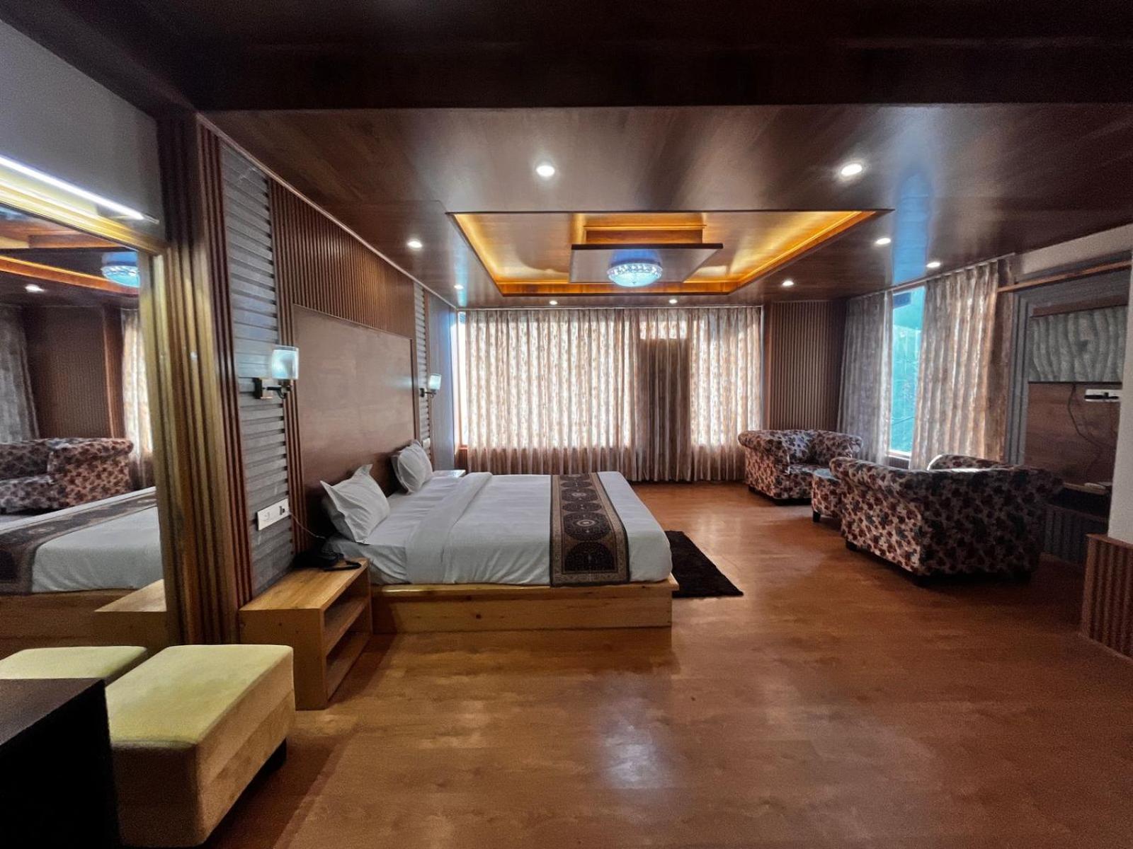 Himalayan Resort, - !! Riverside !! Big Garden With Bonfire !! Guest Preferred !! Scenic River & Mountain View !! Big Parking !! Luxury Balcony !! Playing Zone !! Of The Year Manali (Himachal Pradesh)