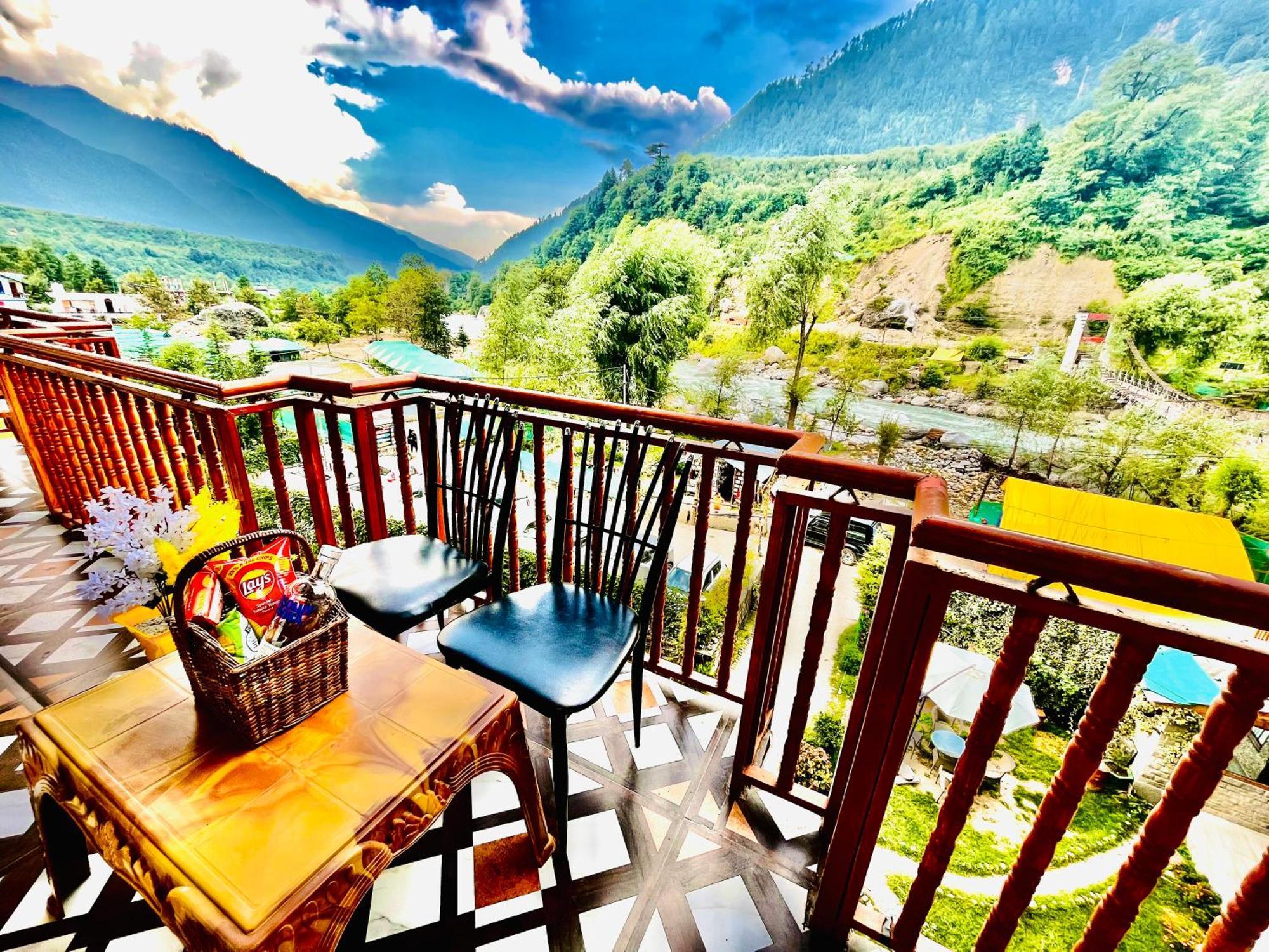Hotel Himalayan Resort, - !! Riverside !! Big Garden With Bonfire !! Guest Preferred !! Scenic River & Mountain View !! Big Parking !! Luxury Balcony !! Playing Zone !! Of The Year *