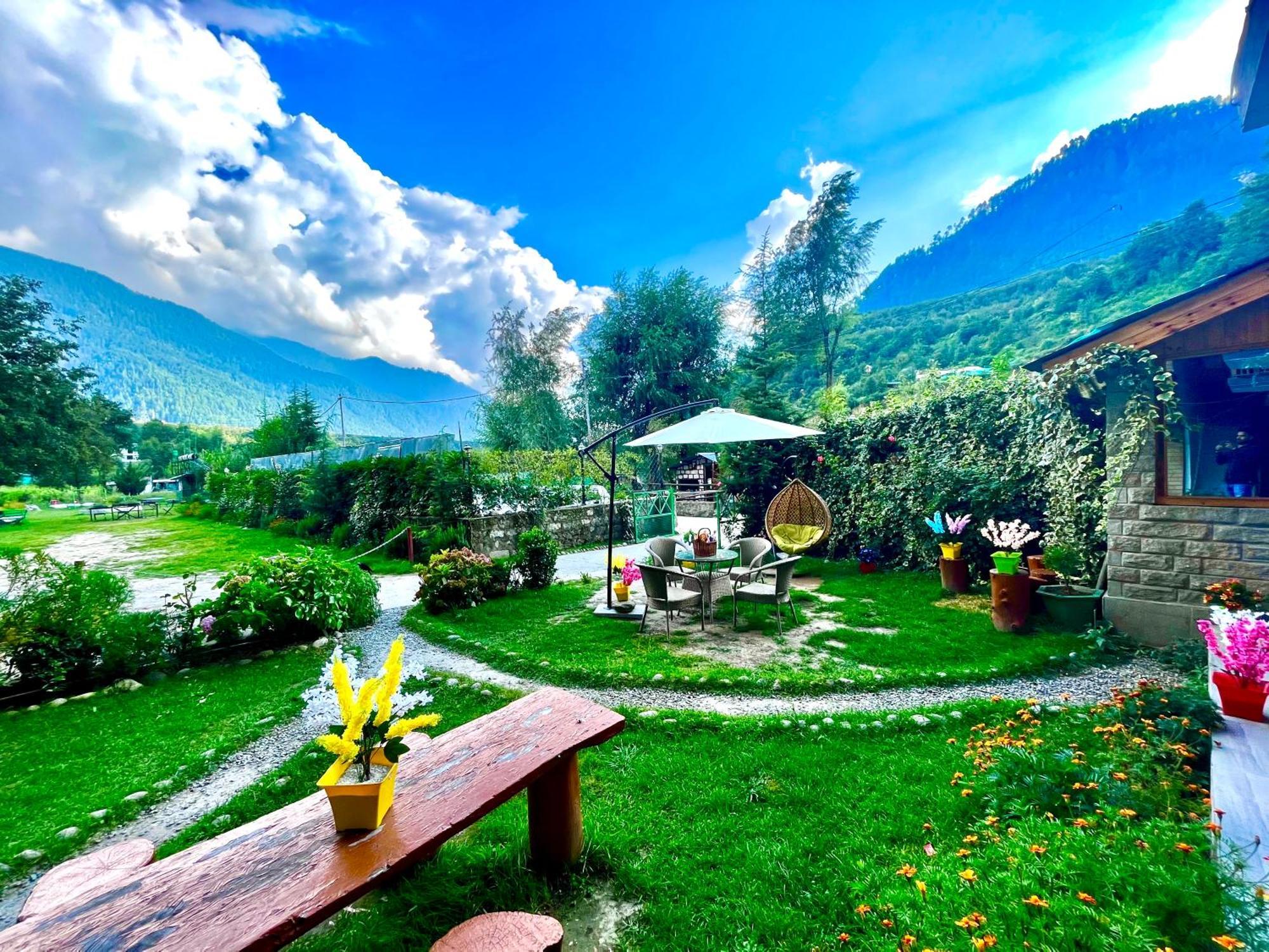 Hotel Himalayan Resort, - !! Riverside !! Big Garden With Bonfire !! Guest Preferred !! Scenic River & Mountain View !! Big Parking !! Luxury Balcony !! Playing Zone !! Of The Year *